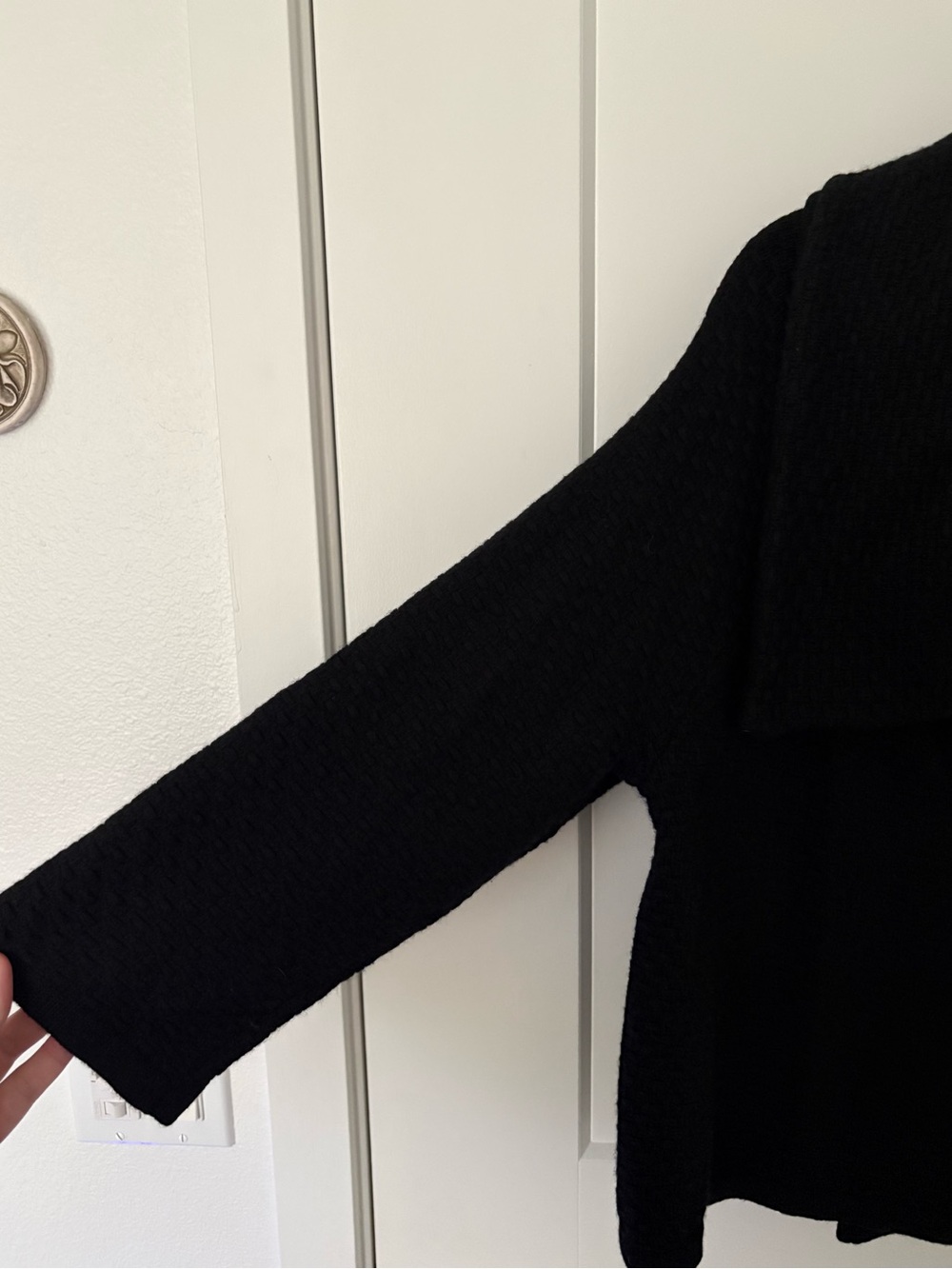 Banana Republic- Black Cashmere Merino Wool Knit Textured Cardigan- Size XL - Picture 5 of 12